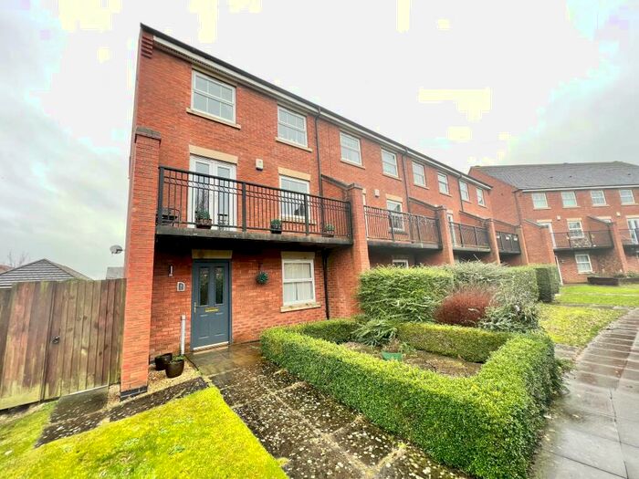 5 Bedroom End Of Terrace House To Rent In Saffron Walk, Bourne, PE10
