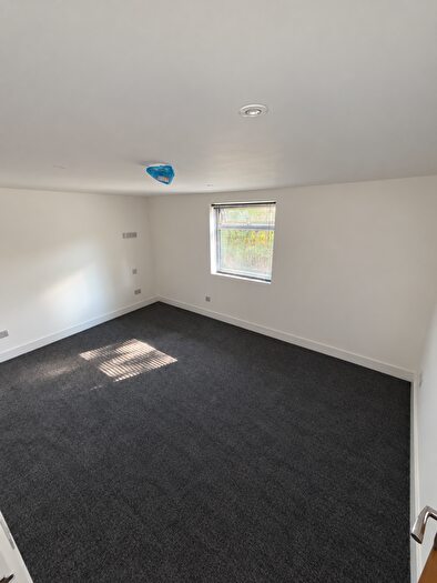 Studio To Rent In Basement Flat, B Northam Road, Southampton, City Of Southampton, SO14