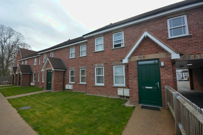 1 Bedroom Maisonette To Rent In Oxney Place, Ongar Road, CM1