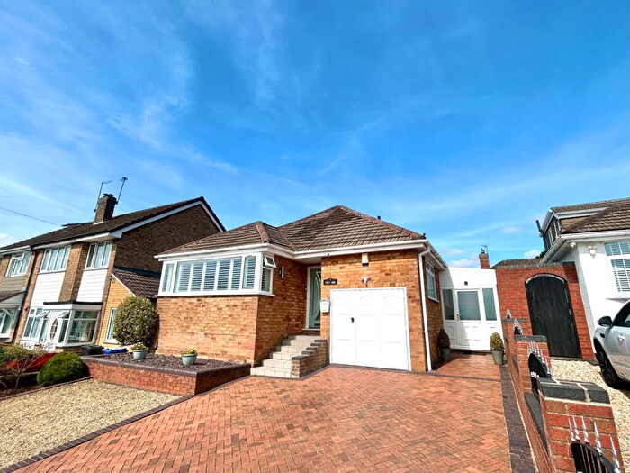 3 Bedroom Detached Bungalow For Sale In Kipling Road, The Straits, Lower Gornal, DY3
