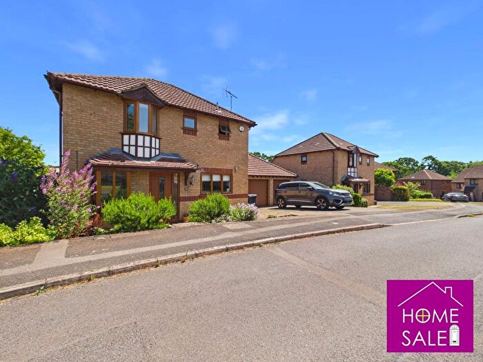 4 Bedroom Detached House For Sale In Allard Close, Northampton, NN3