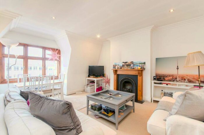 1 Bedroom Flat To Rent In Station Parade, Balham, London, SW12