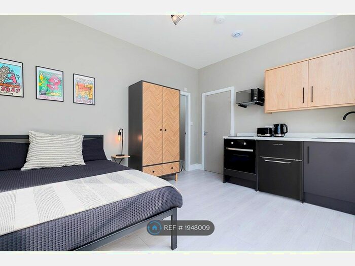 Studio To Rent In West Street, Scarborough, YO11