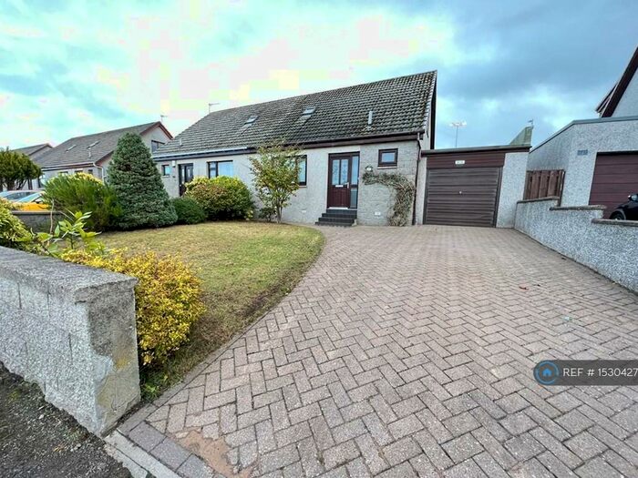 3 Bedroom Semi-Detached House To Rent In Fern Place, Portlethen, Aberdeen, AB12