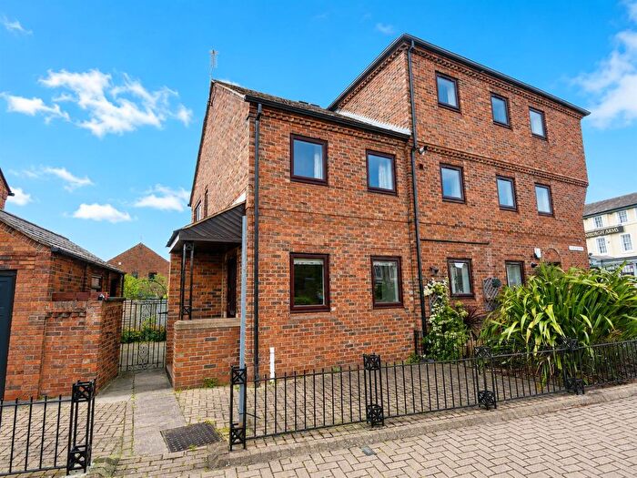 2 Bedroom Terraced House For Sale In Fewster Way, Fishergate, YO10