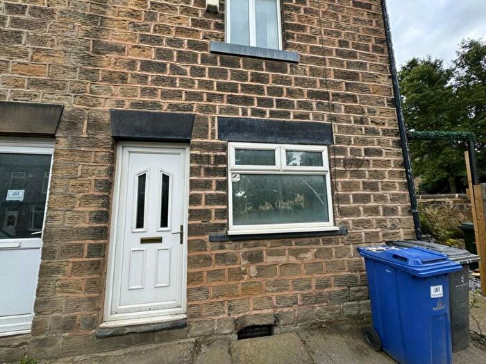 3 Bedroom House To Rent In Pontefract Road, Hoyle Mill, S71