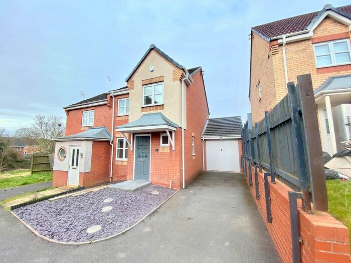 3 Bedroom Semi-Detached House To Rent In Home Avenue, Leicester, LE3