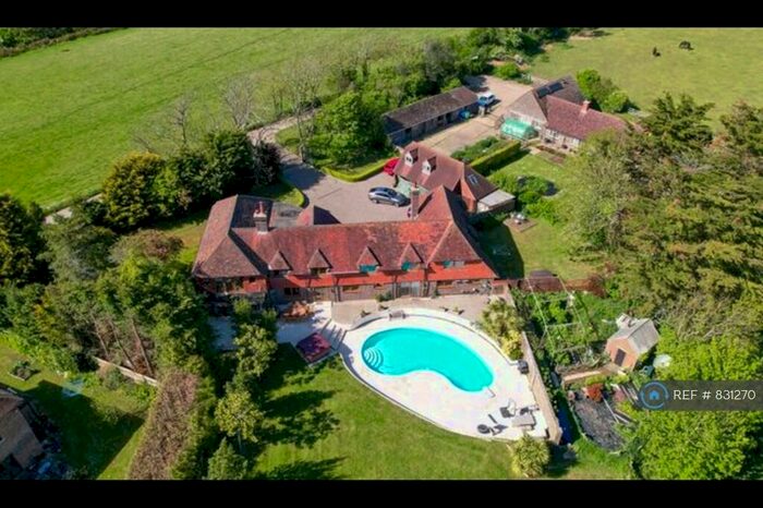 5 Bedroom Semi-Detached House To Rent In Old Willingdon Road, East Sussex, BN20