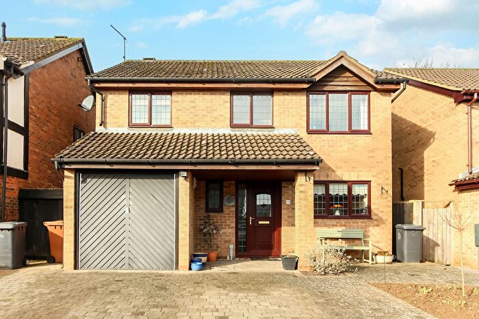 4 Bedroom Detached House For Sale In Wye Close, Wellingborough, NN8