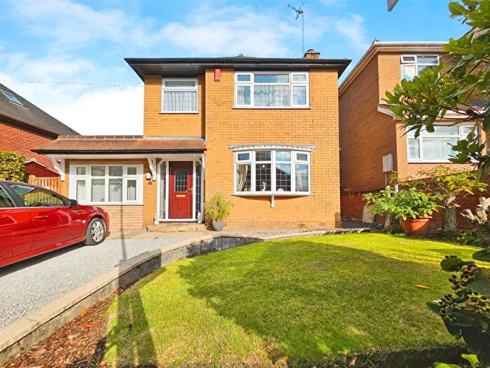 3 Bedroom Detached House For Sale In Kinnersley Avenue, Kidsgrove, Stoke-On-Trent, ST7
