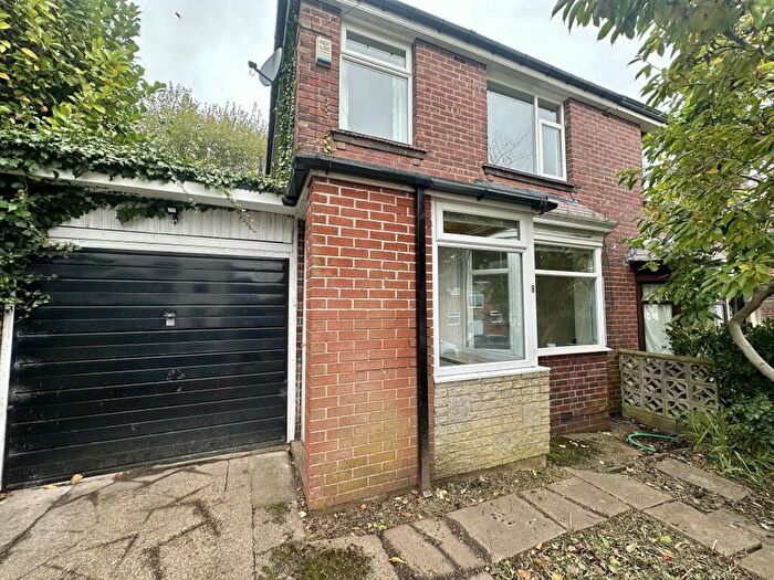 3 Bedroom Semi-Detached House To Rent In Beverleys Road, Meersbrook, Sheffield, S8