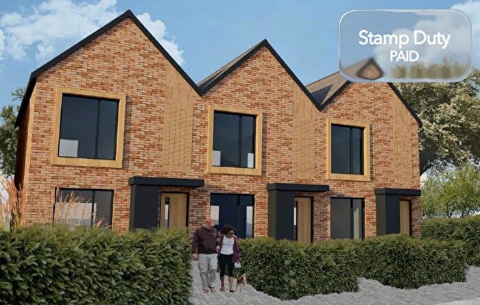 2 Bedroom Mews For Sale In St Johns Road, Mosley Common, Worsley, M28