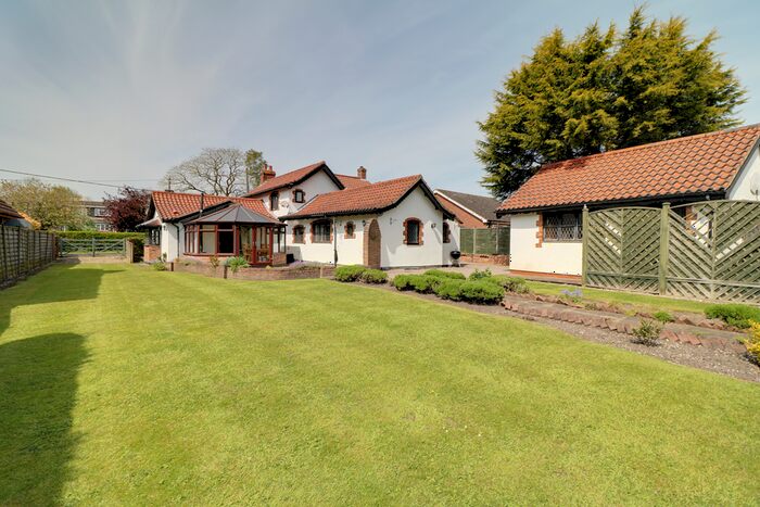 4 Bedroom Detached House For Sale In Station Road, Grasby, DN38