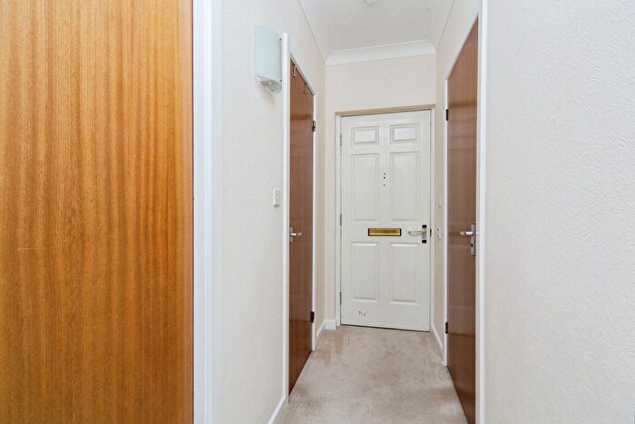 1 Bedroom Flat For Sale In Gloddaeth Avenue, Llandudno, Conwy, LL30