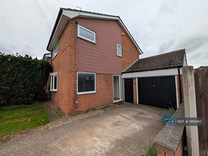 3 Bedroom Detached House To Rent In Elizabeth Avenue, Doncaster, DN3