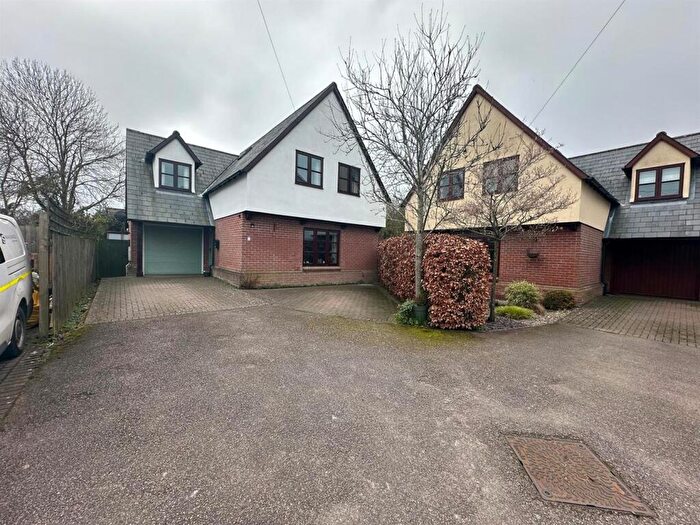 4 Bedroom Detached House For Sale In Oakfield Close, Bacton, Stowmarket, IP14