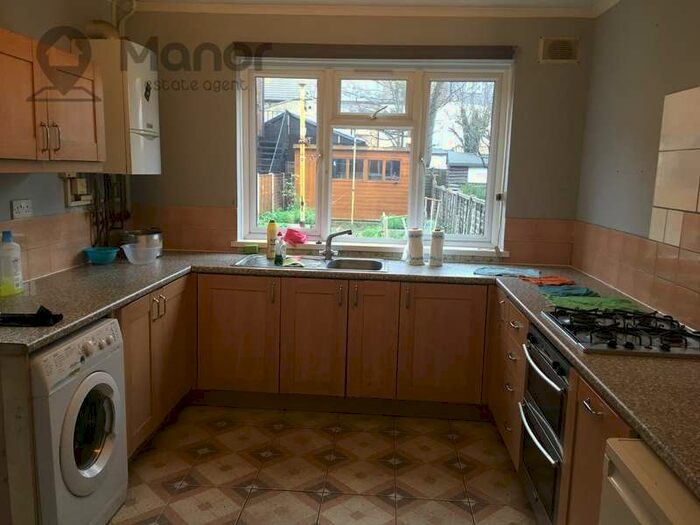 4 Bedroom Terraced House To Rent In Stafford Road, Forest Gate, E7