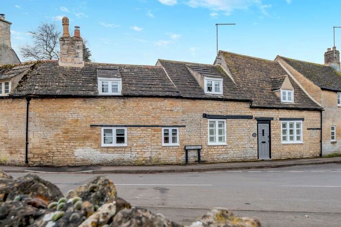 3 Bedroom Character Property For Sale In Main Street, Barnack, Stamford, PE9
