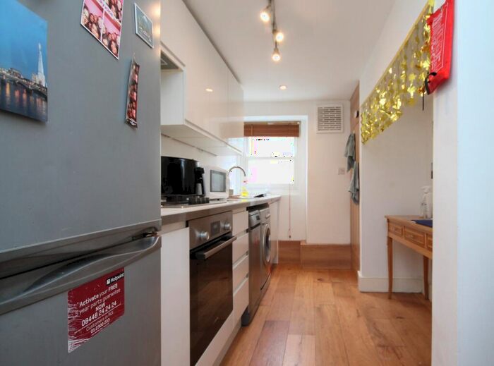 5 Bedroom Flat To Rent In St Pancras Way, Camden, NW1