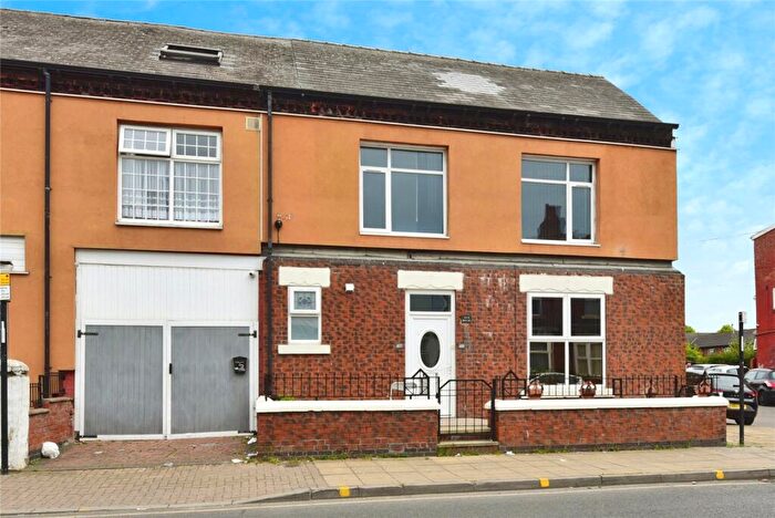 6 Bedroom End Of Terrace House For Sale In Staniforth Road, Sheffield, South Yorkshire, S9