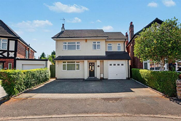 4 Bedroom Detached House For Sale In Audon Avenue, Beeston, Nottingham, NG9