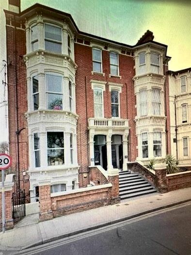 1 Bedroom Flat To Rent In Clarendon Road, Southsea, PO4