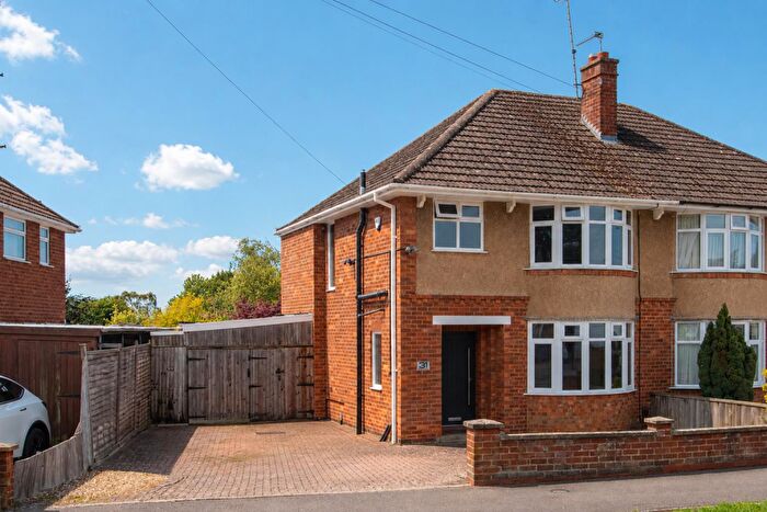 3 Bedroom Semi-Detached House For Sale In Coniston Road, Kettering, NN16