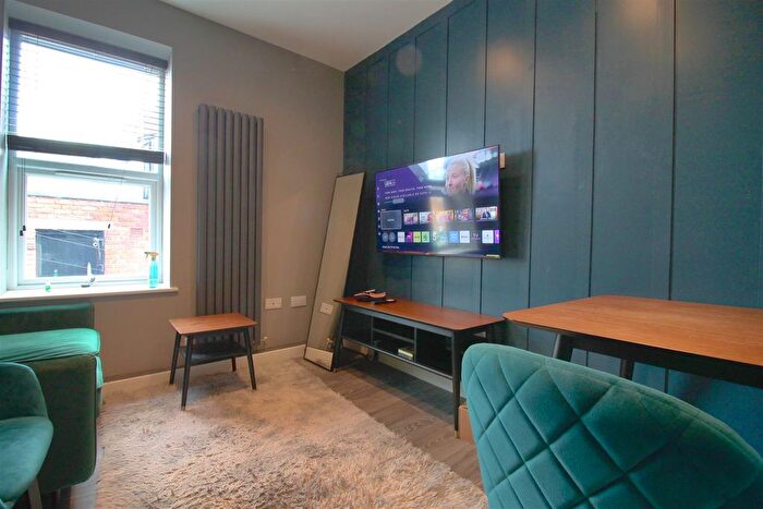 1 Bedroom Flat To Rent In Percy Street, Newcastle Upon Tyne, NE1