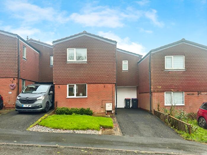 3 Bedroom Semi Detached House For Sale In Culmington, Stirchley, Telford, Shropshire, TF3