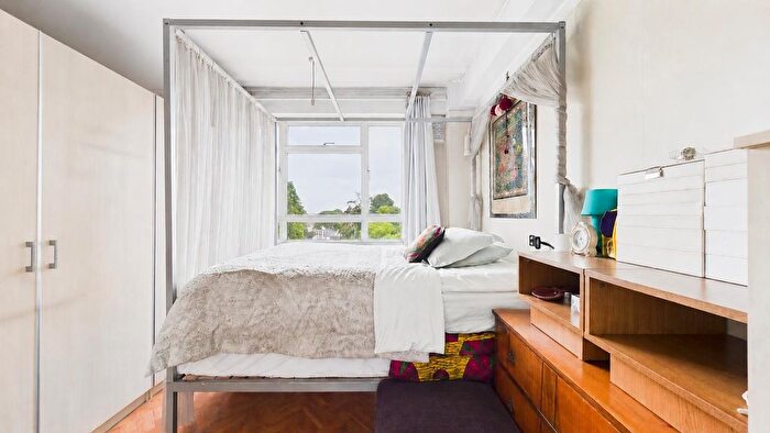 1 Bedroom Flat For Sale In Christchurch Road, London, SW2