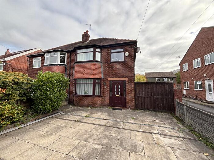 3 Bedroom Semi Detached House To Rent In Park Road, Sale, M33