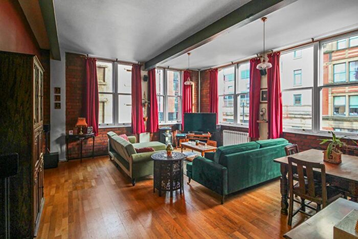 2 Bedroom Flat For Sale In Church Street, Manchester, M4