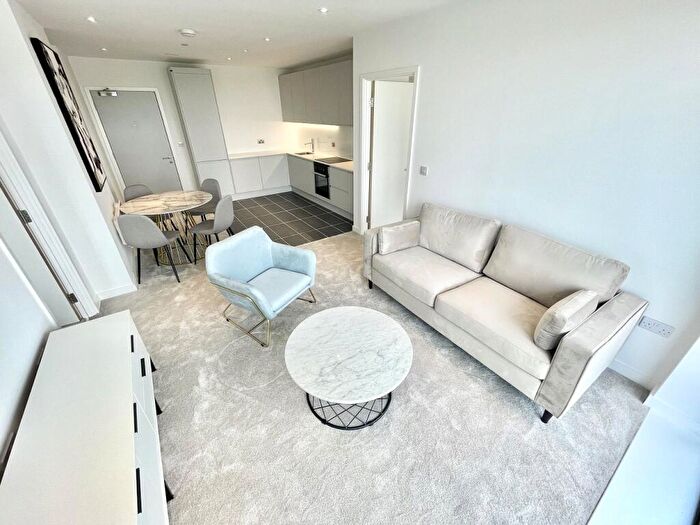 2 Bedroom Apartment To Rent In Local Crescent, Hulme Street, Salford, M5