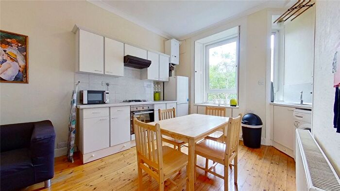 3 Bedroom Flat To Rent In () Grindlay Street, Edinburgh, EH3