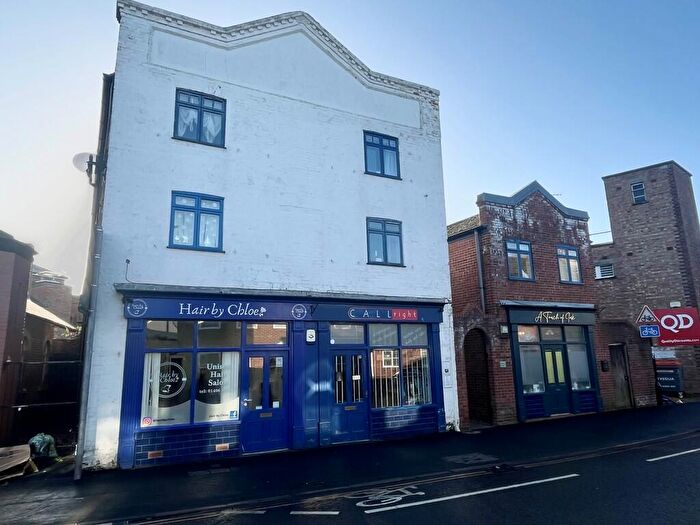 1 Bedroom Apartment For Sale In Merchant Mews, Park Road, PE12