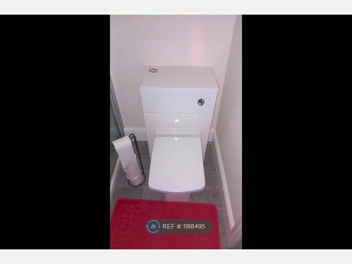 Studio To Rent In Windsor Road, Levenshulme, Manchester, M19