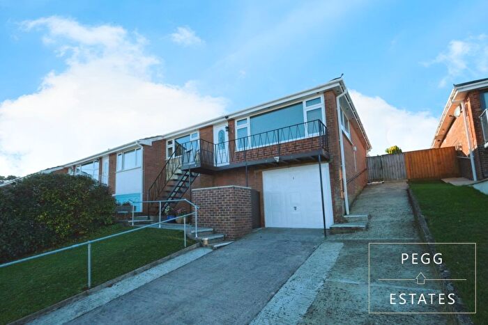 2 Bedroom End Terrace House For Sale In Lyme View Road, Torquay, TQ1