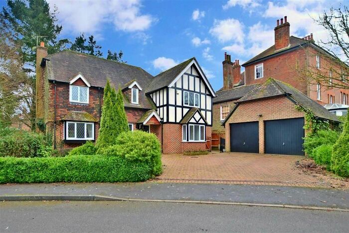 5 Bedroom Detached House For Sale In Old Rectory Close, Mersham, Ashford, Kent, TN25