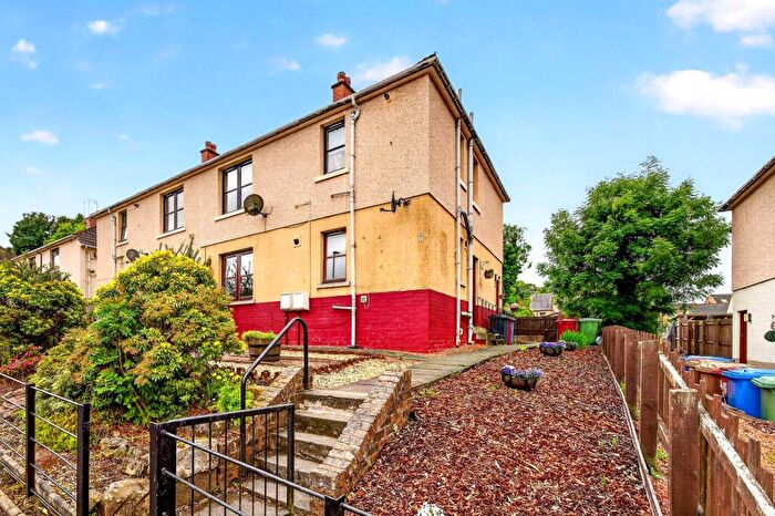 2 Bedroom Flat For Sale In Whiteside Loan, Brightons, FK2