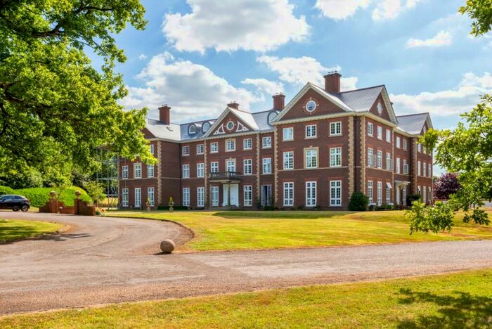 3 Bedroom Penthouse To Rent In Byfleets Lane Ends Place, Warnham, RH12