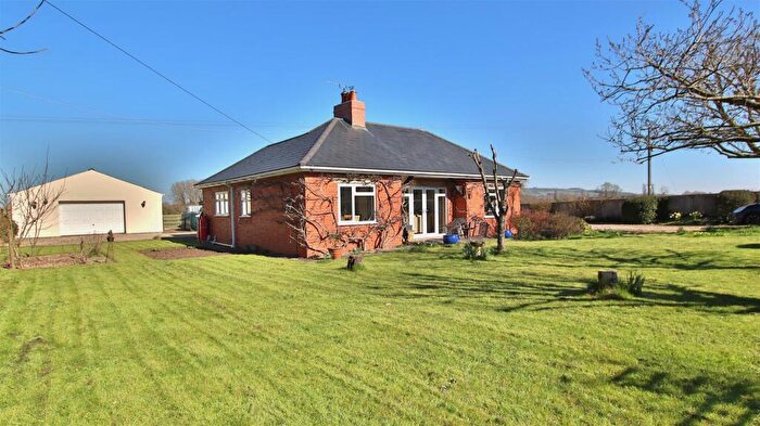 4 Bedroom Bungalow For Sale In Astonfields Lane, Ashchurch, Tewkesbury, GL20