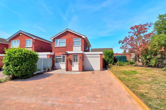 3 Bedroom Link Detached House For Sale In Dog Lane, Netherseal, Swadlincote, DE12