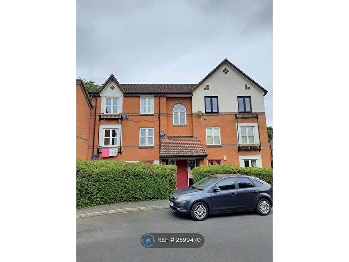 2 Bedroom Flat To Rent In Hunslet, Leeds, LS10