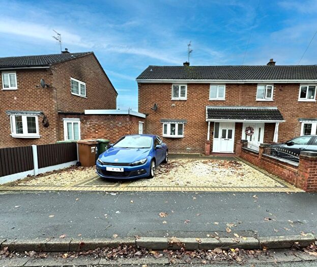 3 Bedroom Semi Detached House For Sale In Ravenscroft Road, Willenhall, WV12