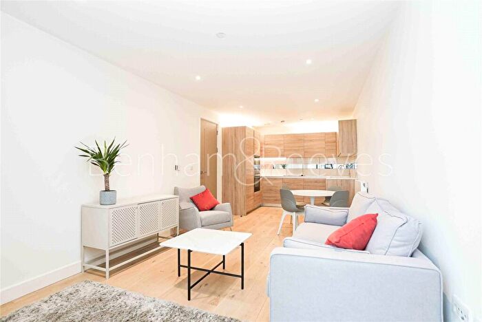 2 Bedroom Apartment To Rent In Duke Of Wellington Avenue, London, SE18