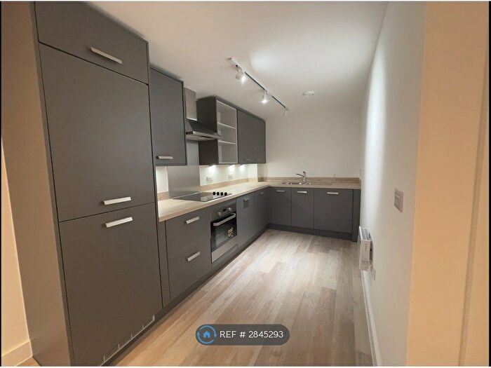 1 Bedroom Flat To Rent In Digbeth Square, Birmingham, B12