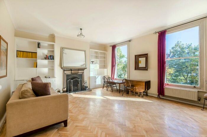 2 Bedroom Flat To Rent In Petherton Road, Highbury, London, N5