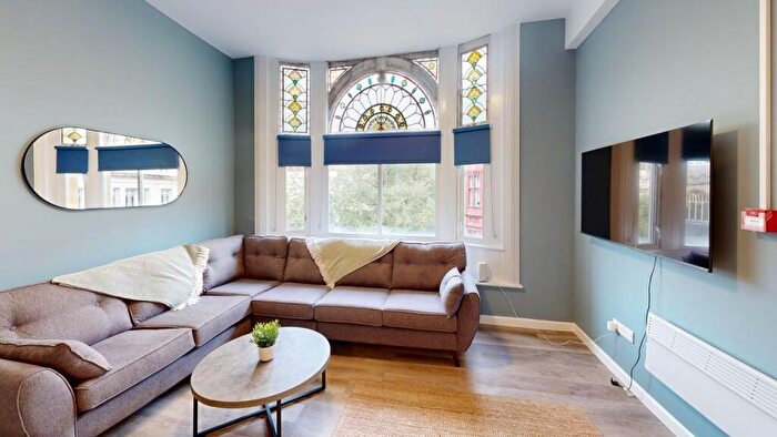 5 Bedroom Flat To Rent In Clare Street, BS1
