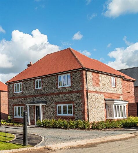 4 Bedroom Detached House For Sale In Tring Road, Wilstone, Tring, HP23