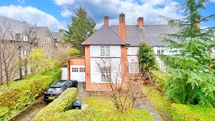 4 Bedroom Semi-Detached House For Sale In Northway, Hampstead Garden Suburb, London, NW11